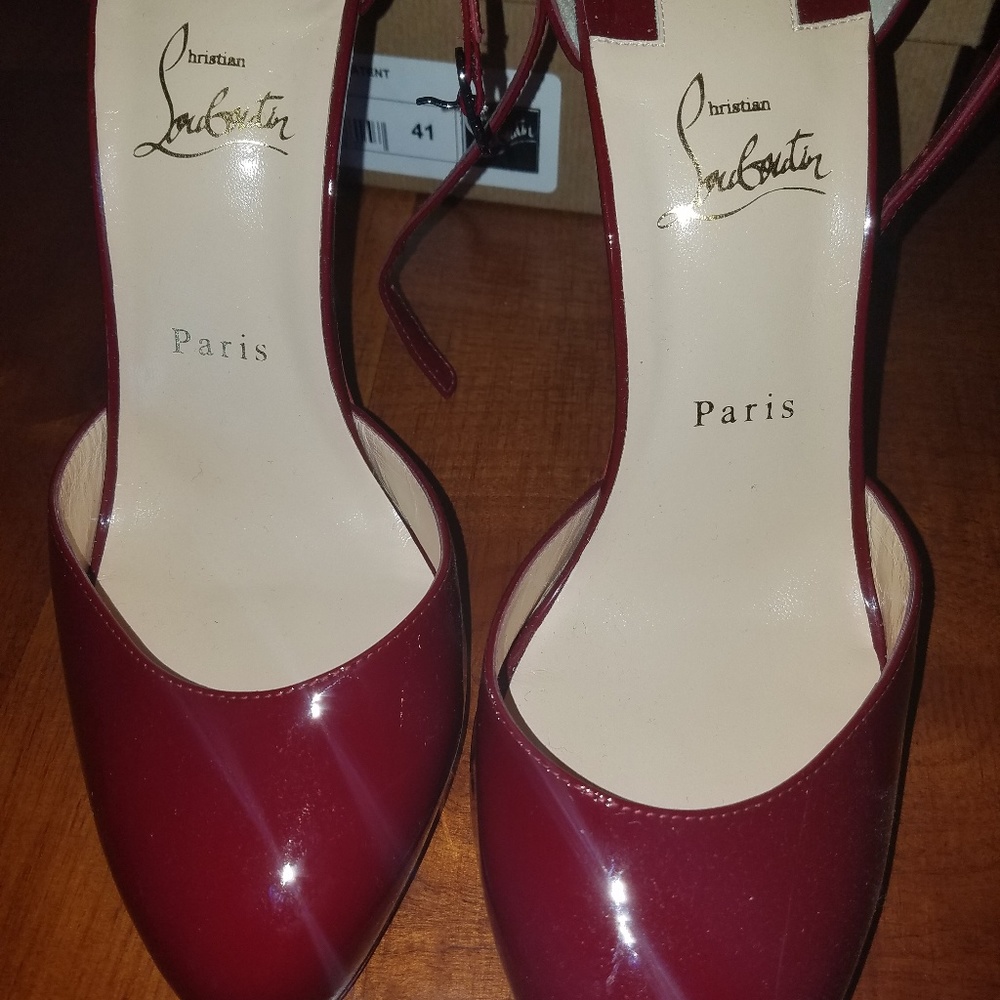 *SOLD* AUTHENTIC Christian Louboutin Patent Ankle - Picture 4 of 8